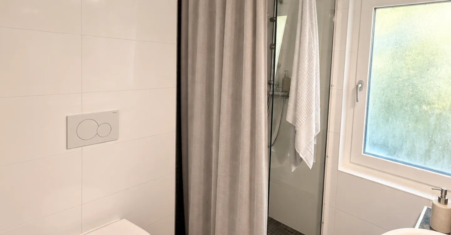 Casa familiare moderna di 5,5 locali a Villeneuve (VD) – Vista mozzafiato e ambiente tranquillo - Foto 2 di 16
