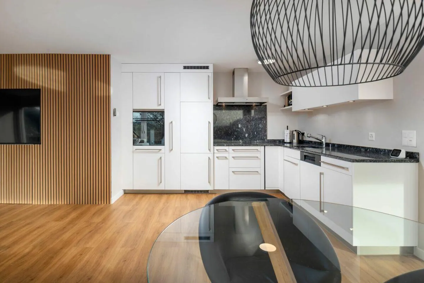 Completely renovated, with pool and breathtaking view! - Photo 5 of 12