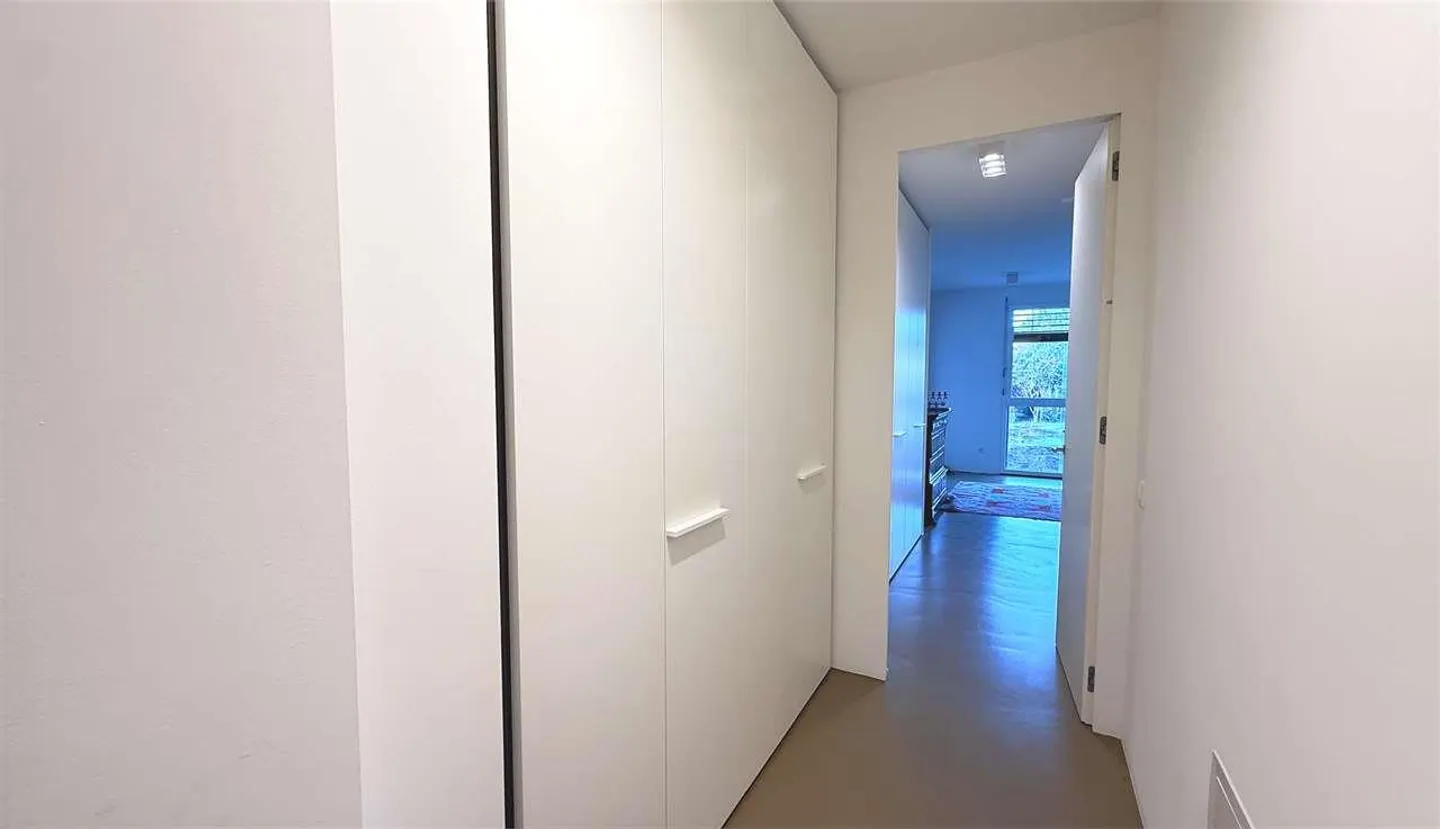 Appartement lumineux et spacieux de 4,5 pièces avec grande terrasse - Photo 9 sur 13
