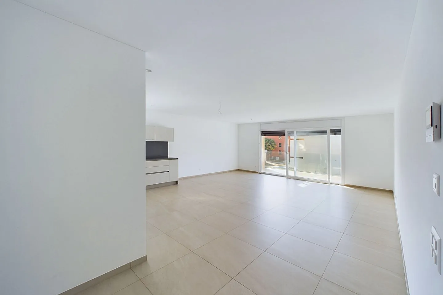 Modern Apartment Investment - Photo 3 of 13