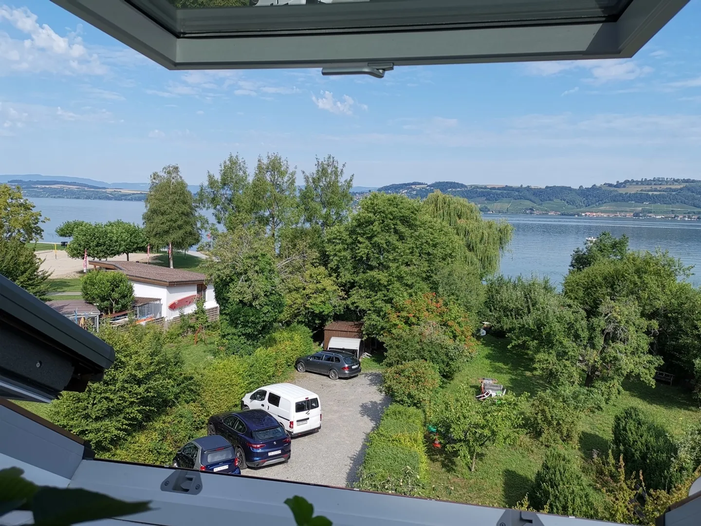 Your dream apartment in Murten! - Photo 3 of 4
