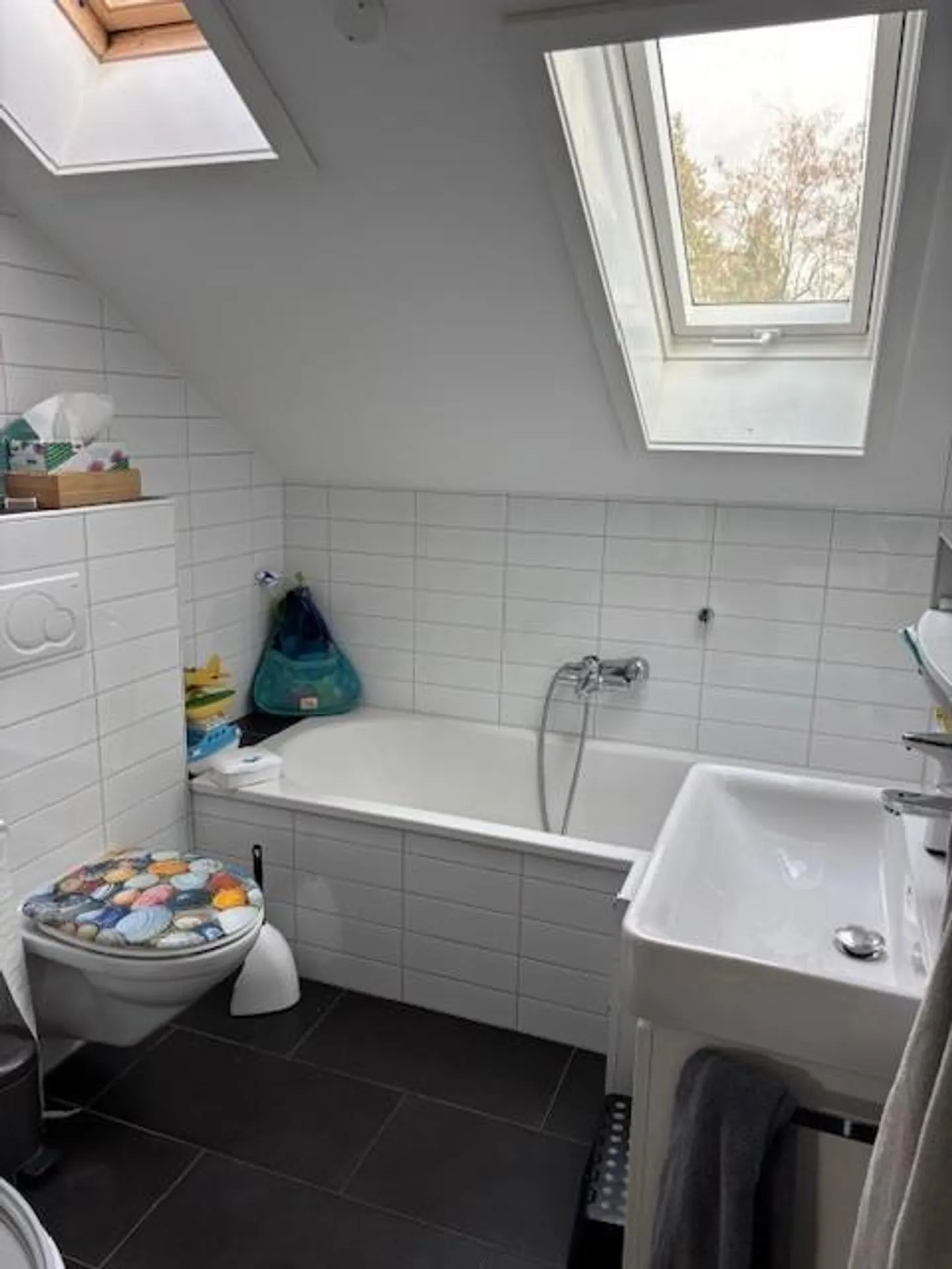 Charmante Dachwohnung in Ruhiger Lage - Foto 4 von 9