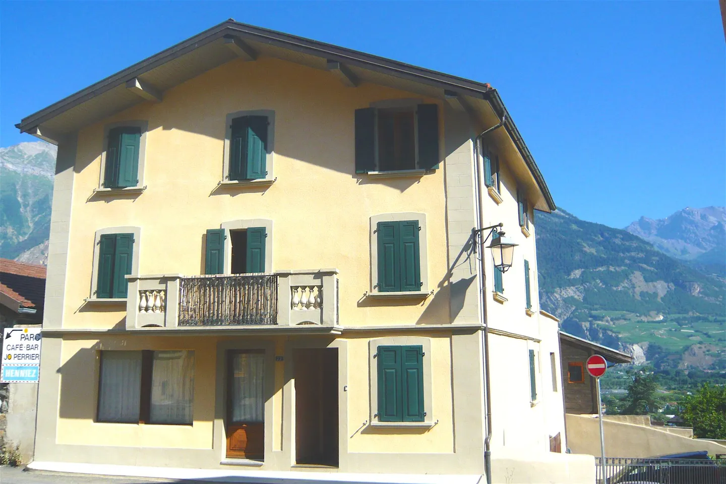 2.5 Room Ground Floor - Photo 1 of 10