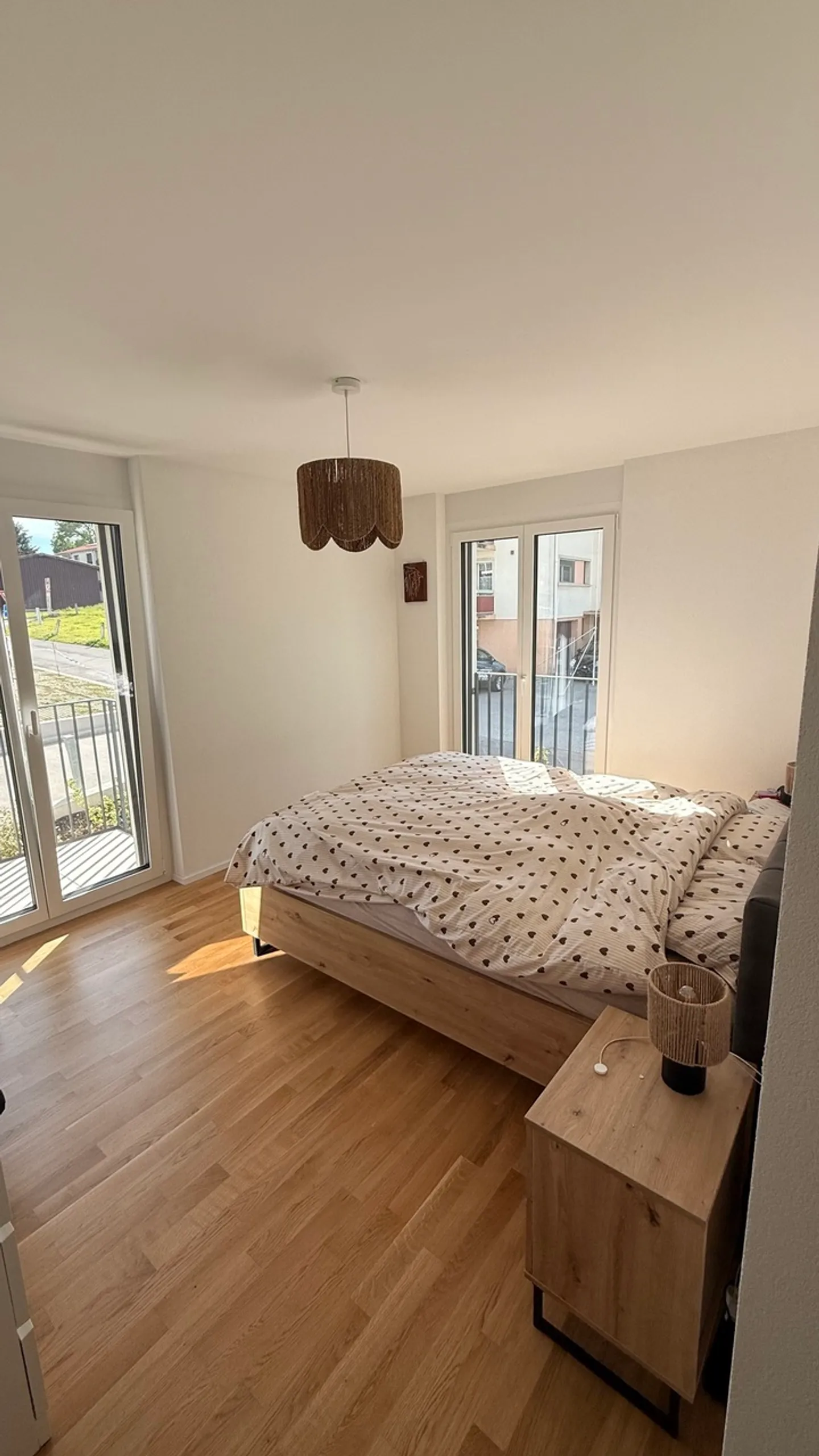 Modernes Apartment mit großem Balkon - Foto 3 von 8
