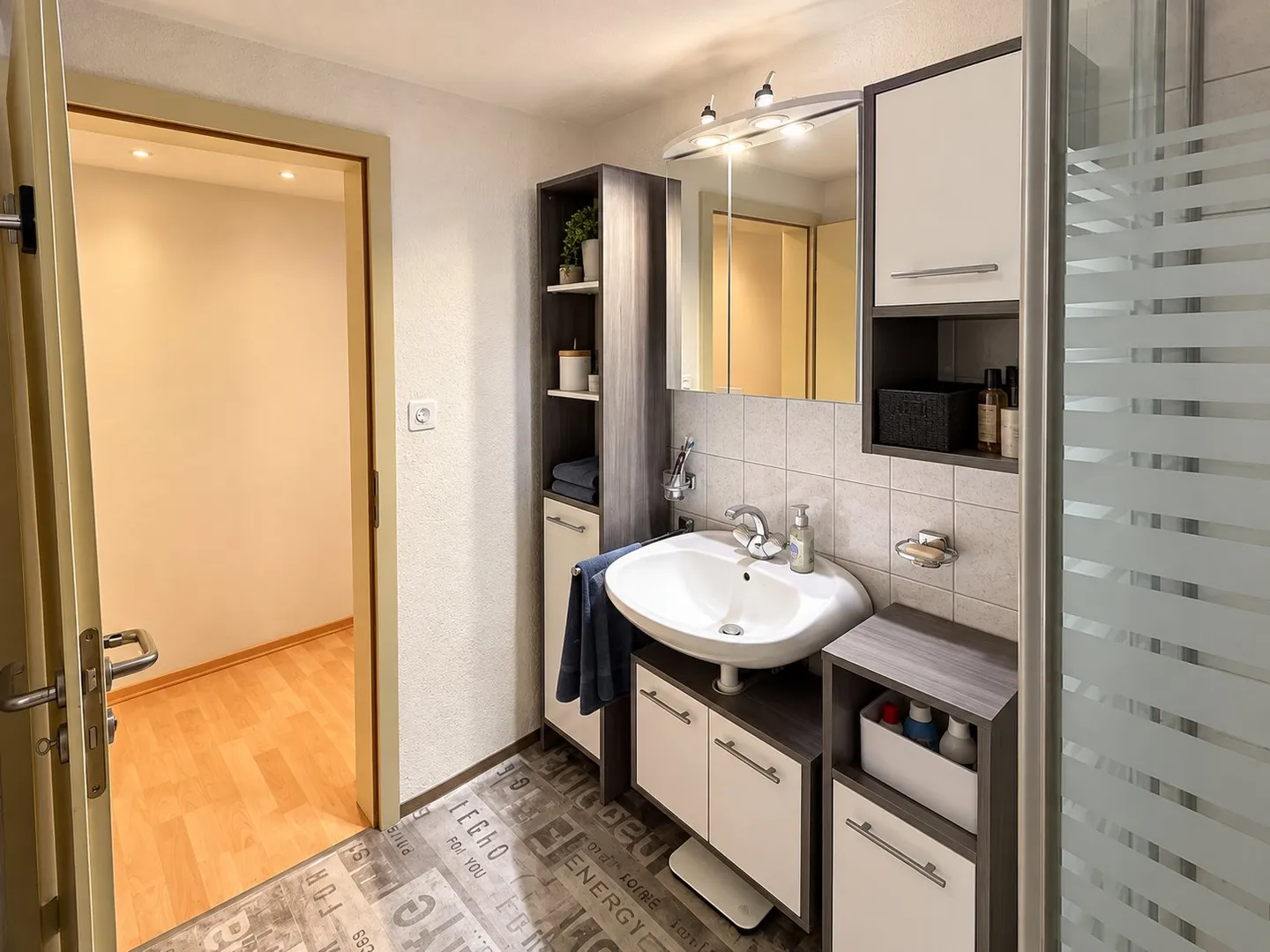 Charming Apartment in Porrentruy - Photo 4 of 9