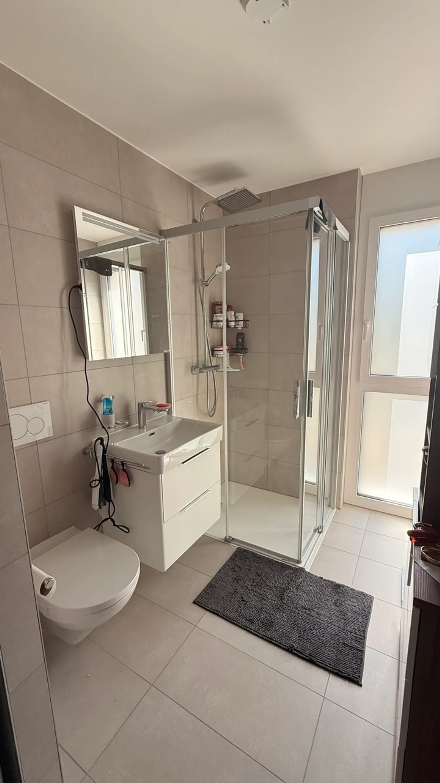 Modernes Apartment mit großem Balkon - Foto 6 von 8