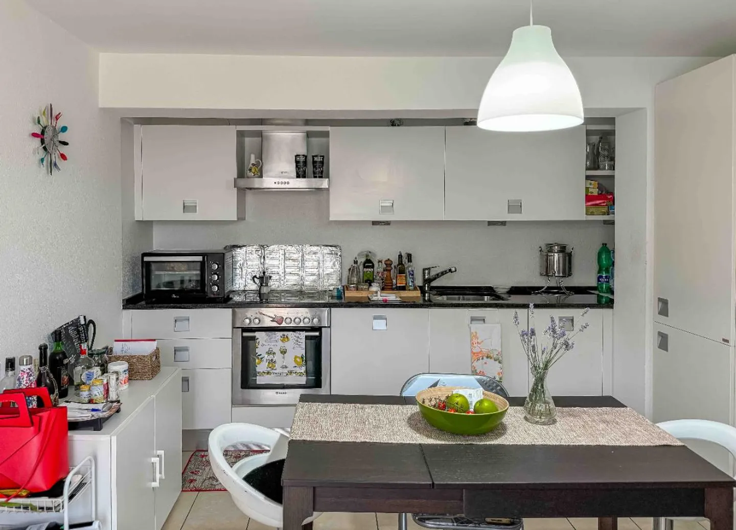 Appartement avec jardin à Arzo dans une zone verdoyante - Photo 3 sur 4
