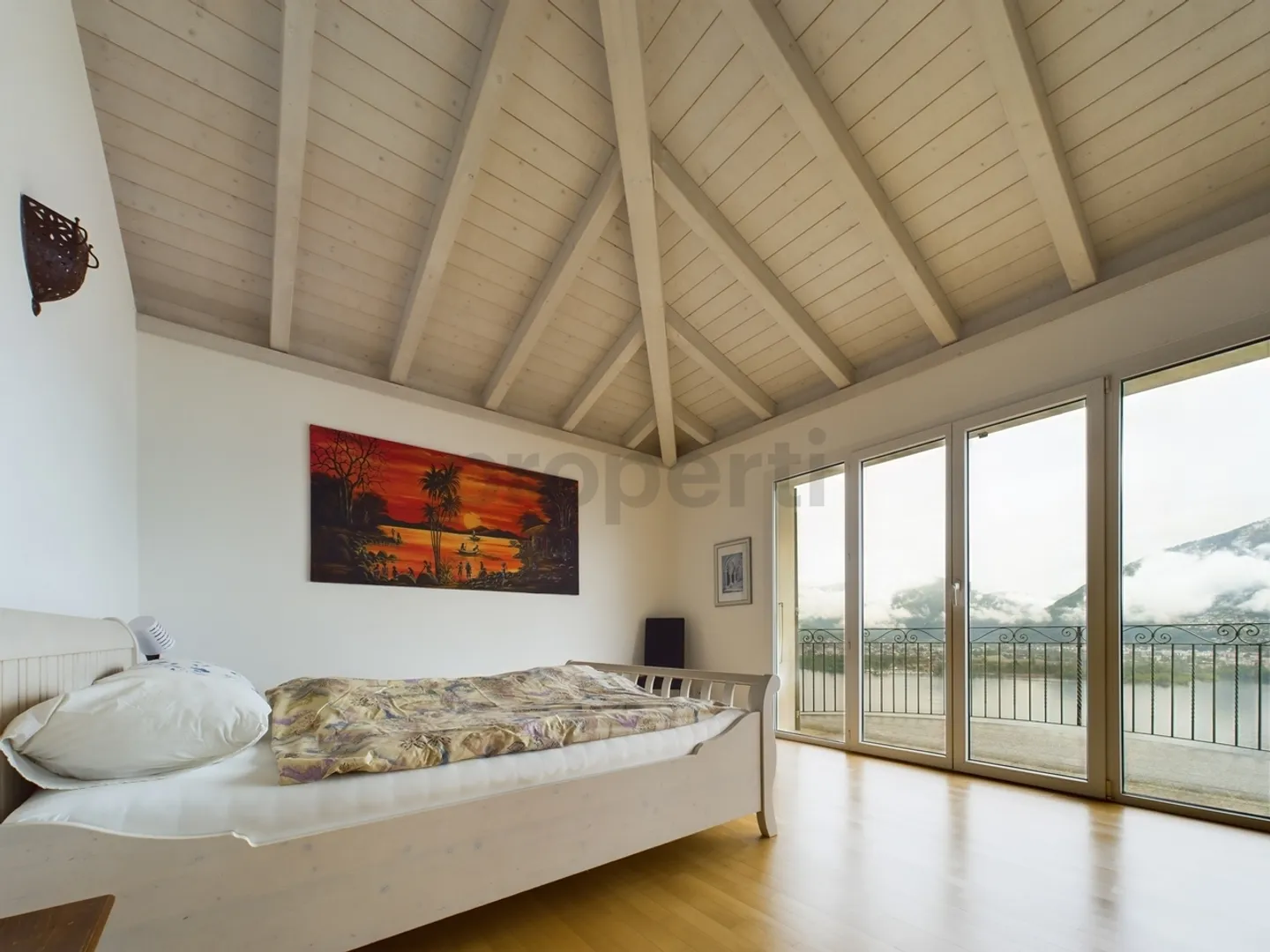 Dreamlike 5.5-room penthouse apartment in Vairano with a view of Lake Maggiore - Photo 4 of 13