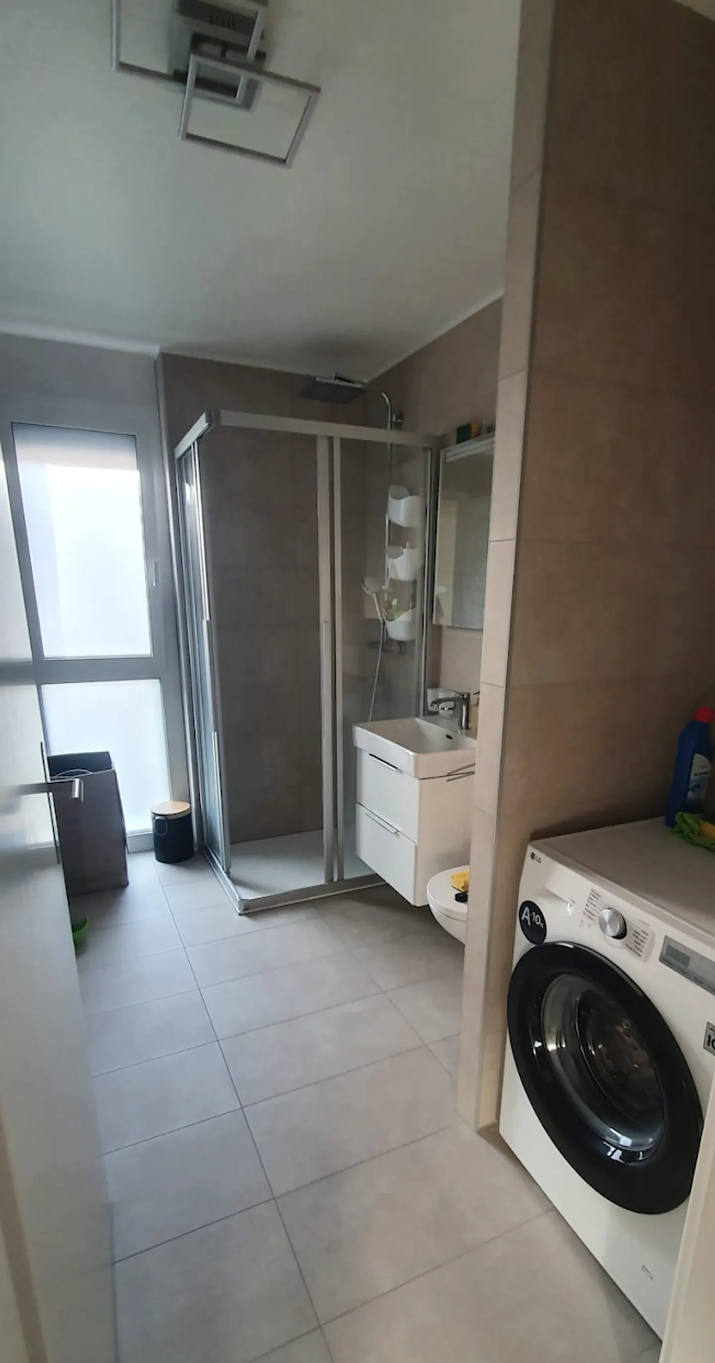Neue 3.5-Zimmer-Wohnung mit Balkon - Foto 6 von 6