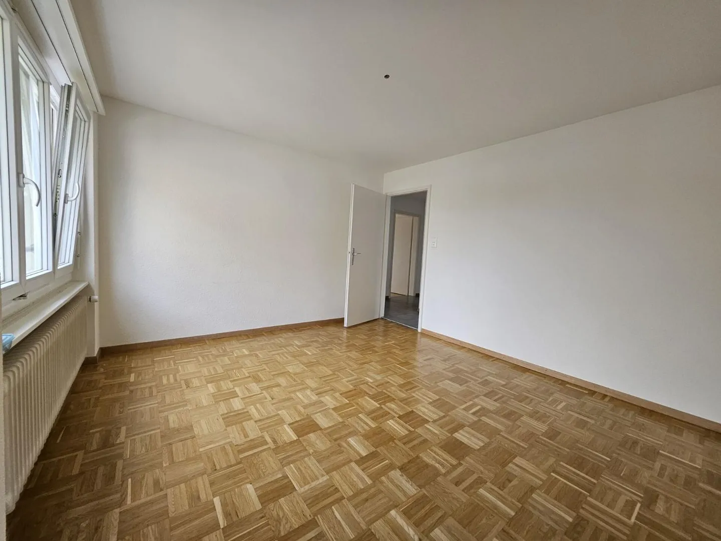 Appartement spacieux de 4,5 pièces au 1er étage - Photo 8 sur 11
