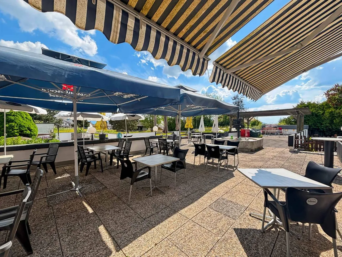 Auberge avec centre de loisirs et projet d'extension 11'500m2 - Écoteaux - Photo 5 sur 12