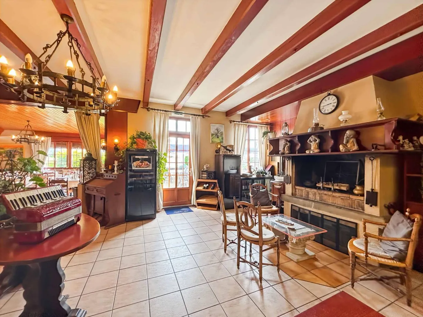 Auberge avec centre de loisirs et projet d'extension 11'500m2 - Écoteaux - Photo 10 sur 12