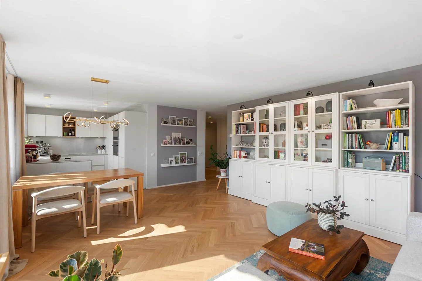 Modernes Apartment mit Aussicht - Foto 6 von 6