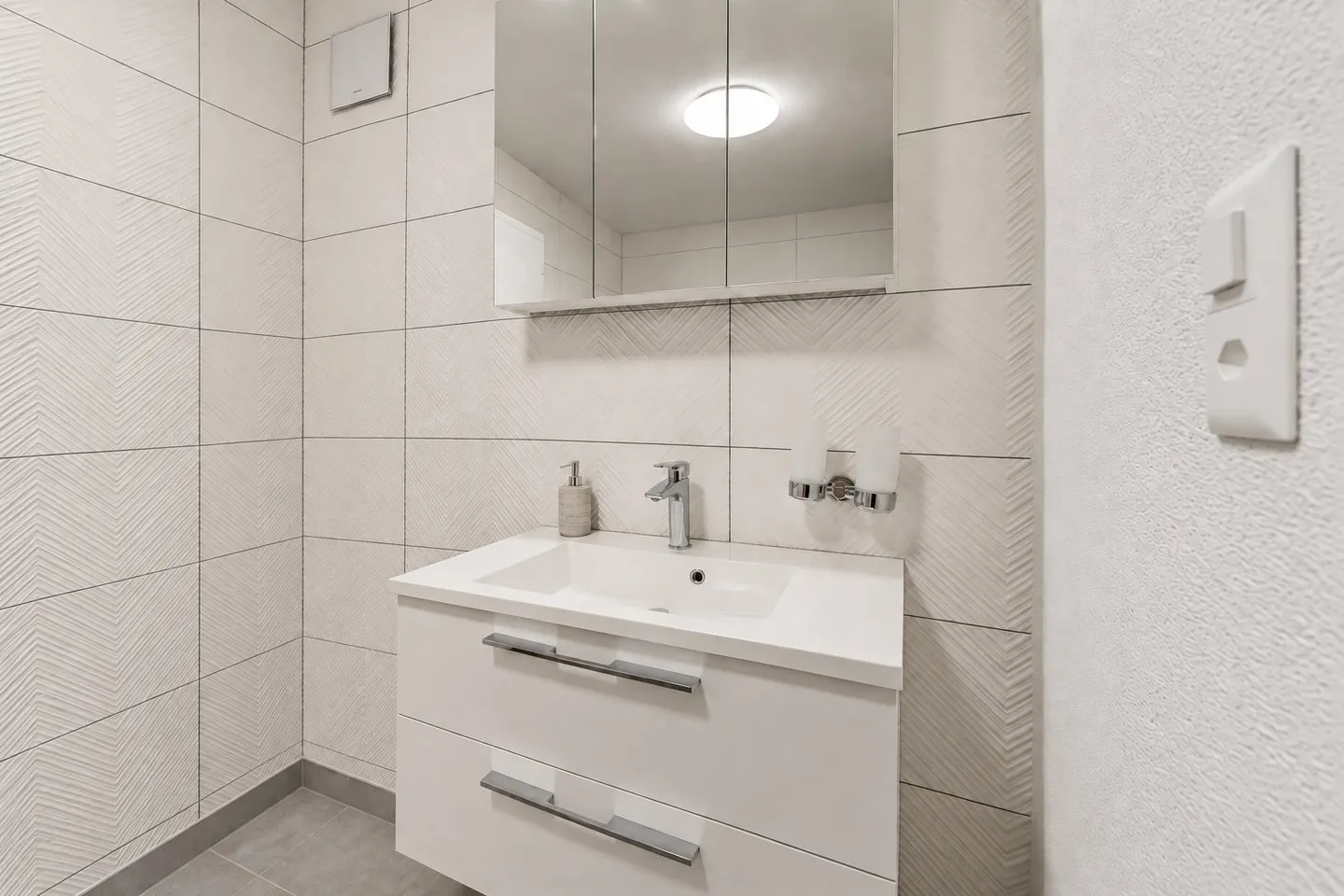 Charming Apartment in Porrentruy - Photo 5 of 9