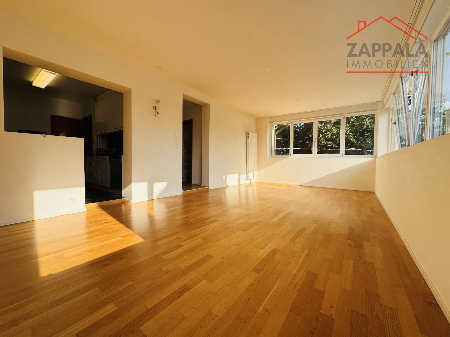 Modern Living on Two Levels - Stylish 5.5-Room Maisonette with Charm - Photo 2 of 20