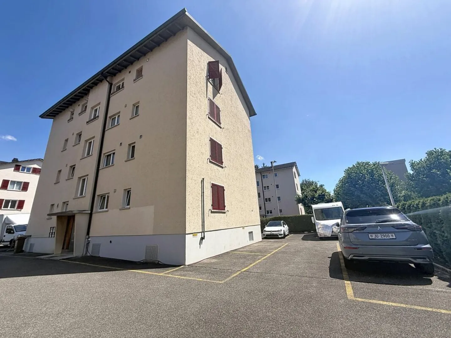 Très joli et spacieux appartement de 3.5 pces à Delémont - Foto 1 di 9