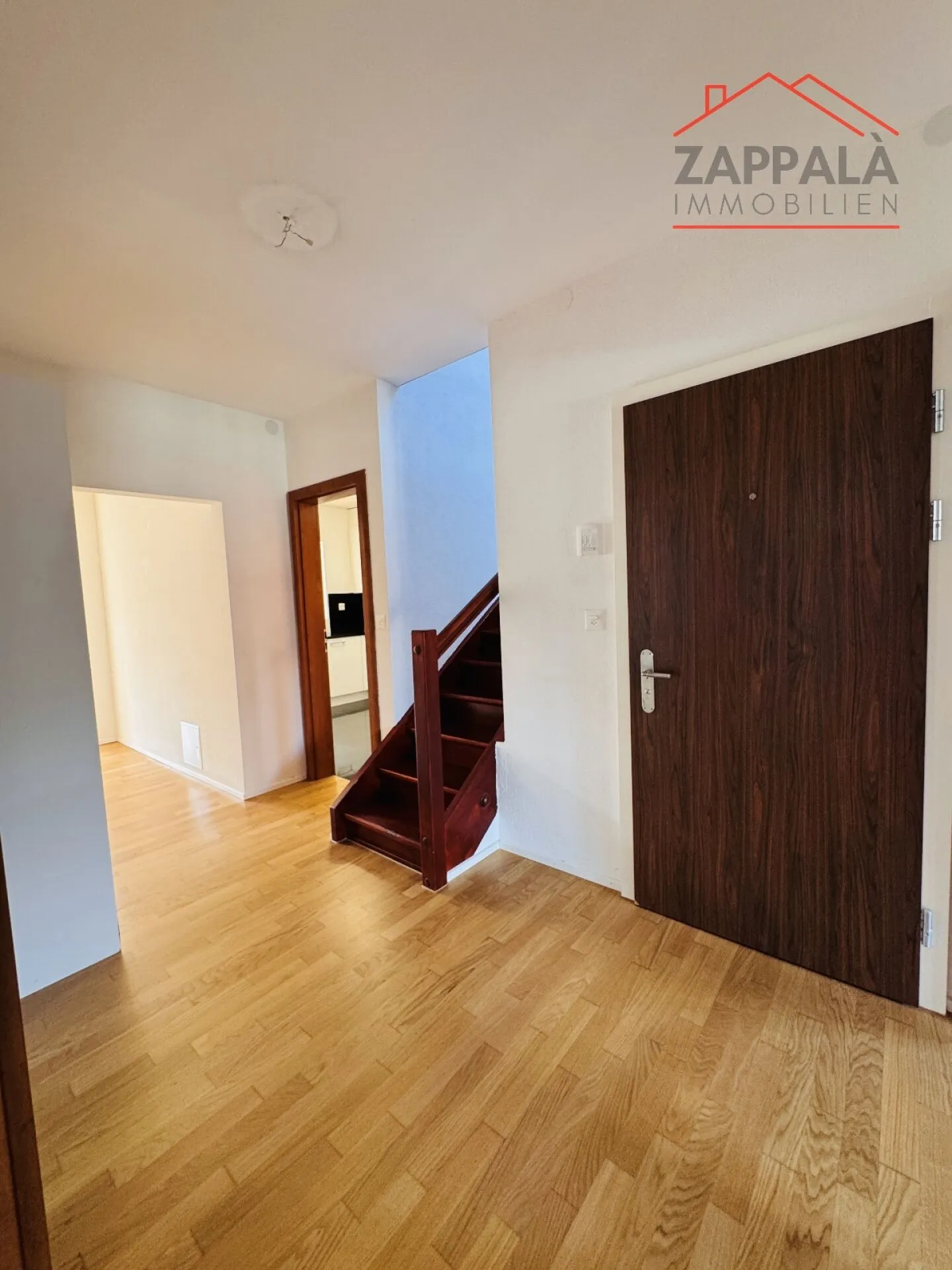 Modern Living on Two Levels - Stylish 5.5-Room Maisonette with Charm - Photo 10 of 20