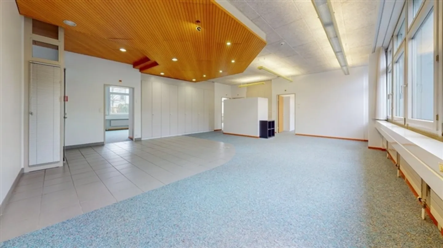 «Votre nouveau bureau à proximité de la gare» - Photo 4 sur 12