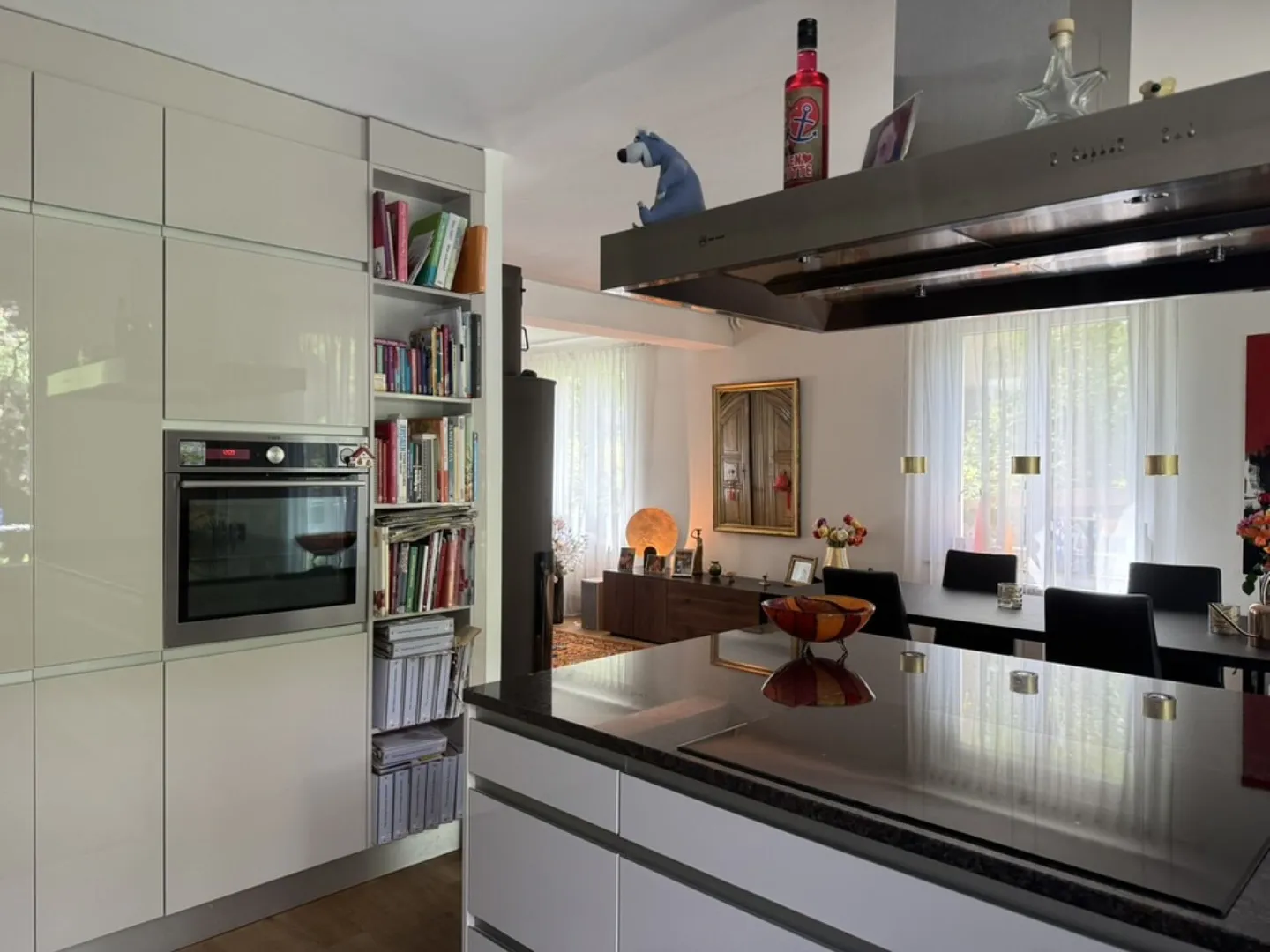 Casa bifamiliare attraente con giardino e garage in una posizione privilegiata ad Allschwil - Foto 6 di 14