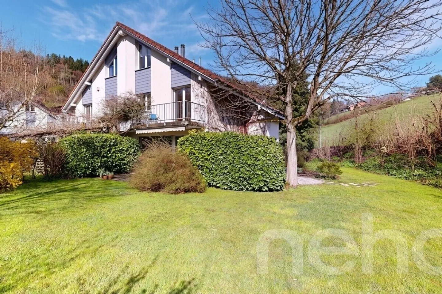 Grosszügiges Familienhaus mit Garten - Foto 1 von 12