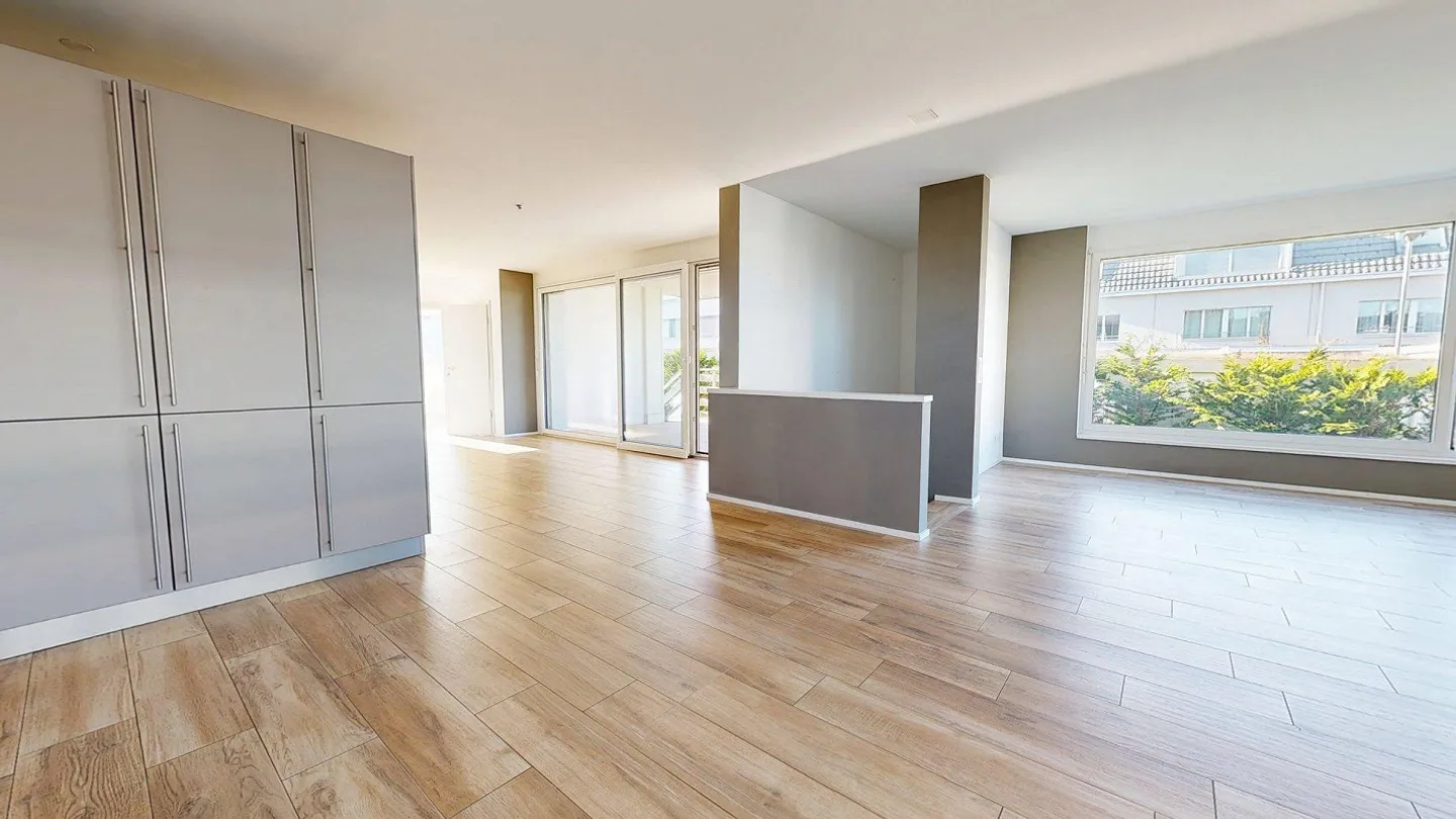 Moderno appartamento di 4,5 stanze con grande area esterna da godere - Foto 1 di 16