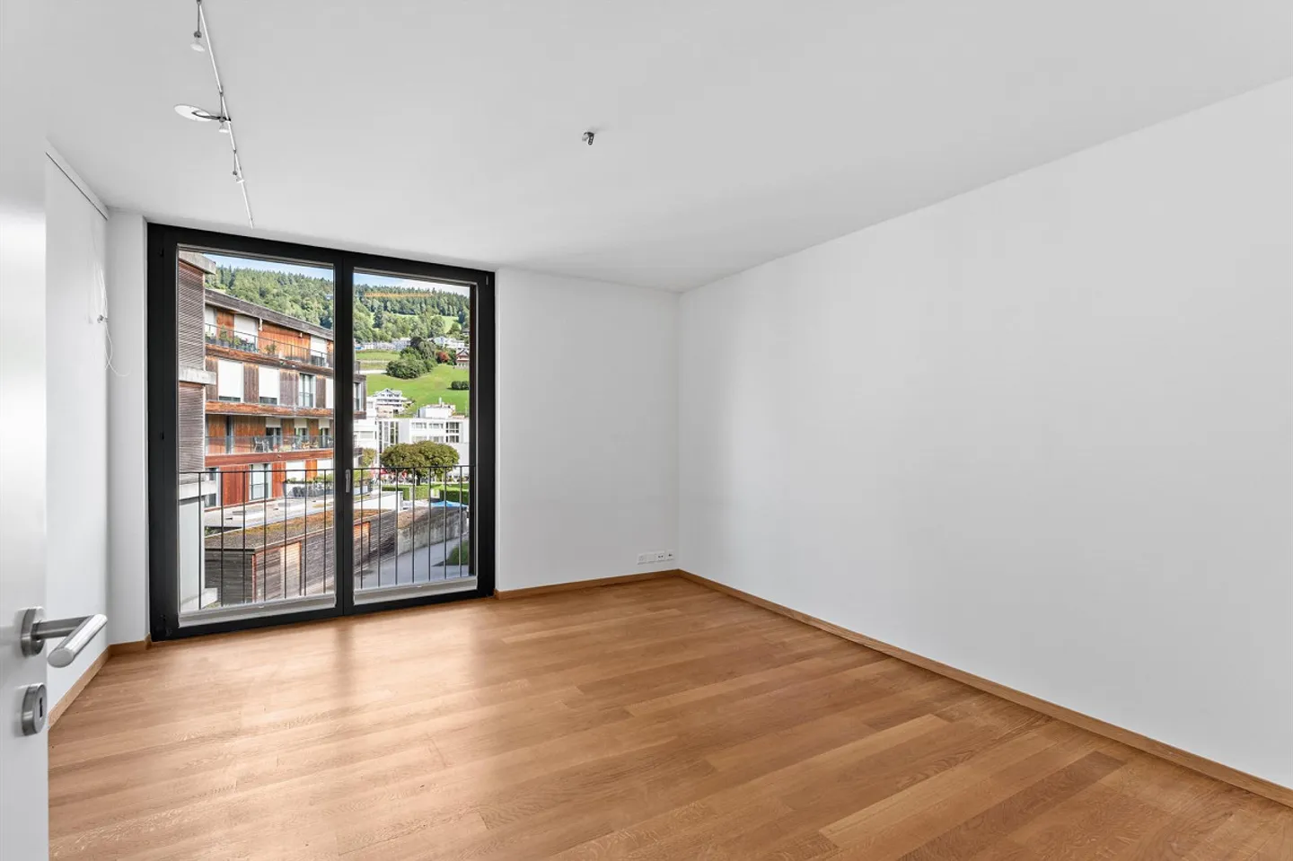 Appartement de 4½ pièces de première classe dans un quartier résidentiel prisé près du lac - Photo 5 sur 13