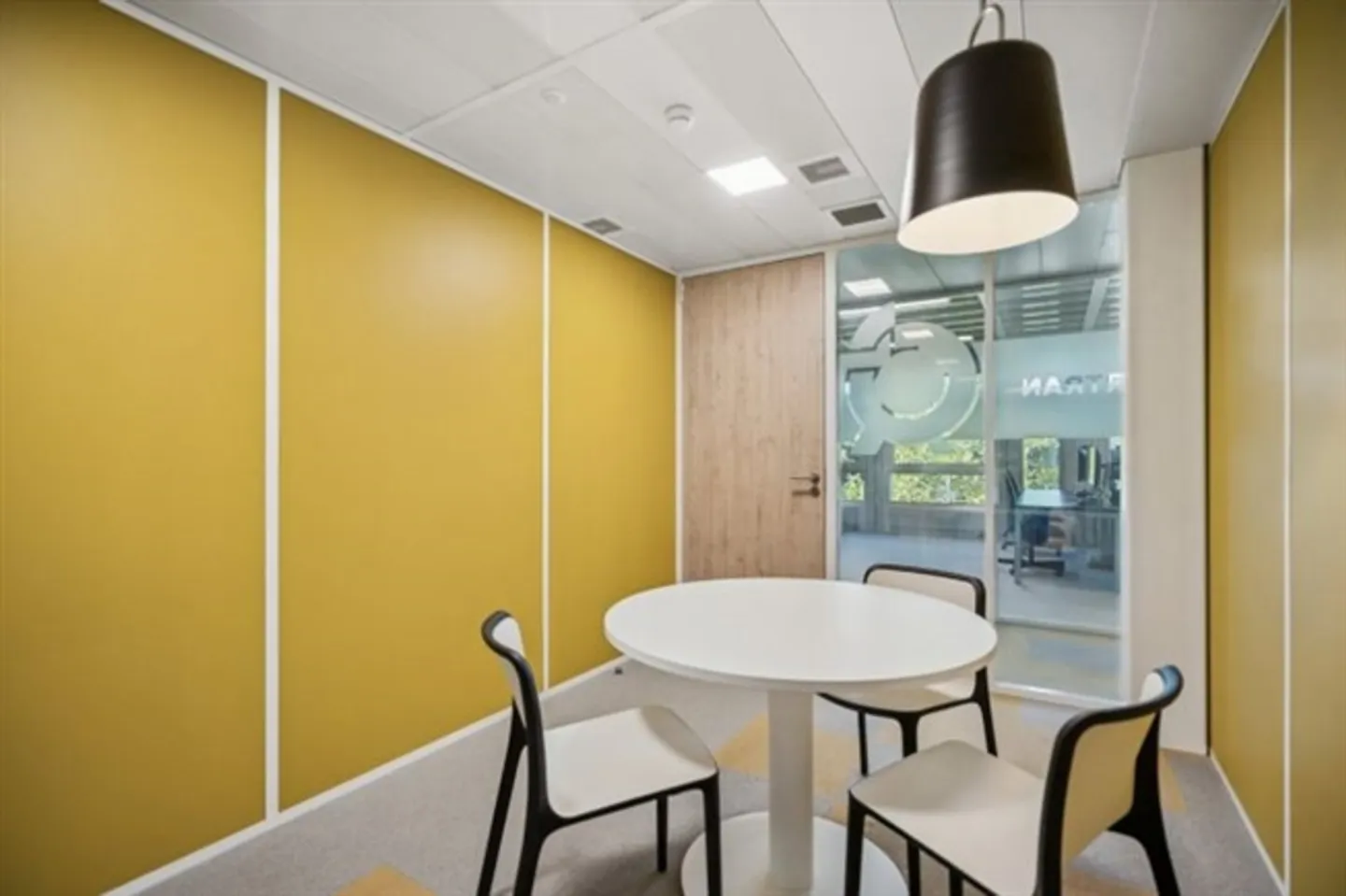 Bureau moderne à Chancy - Photo 6 sur 9