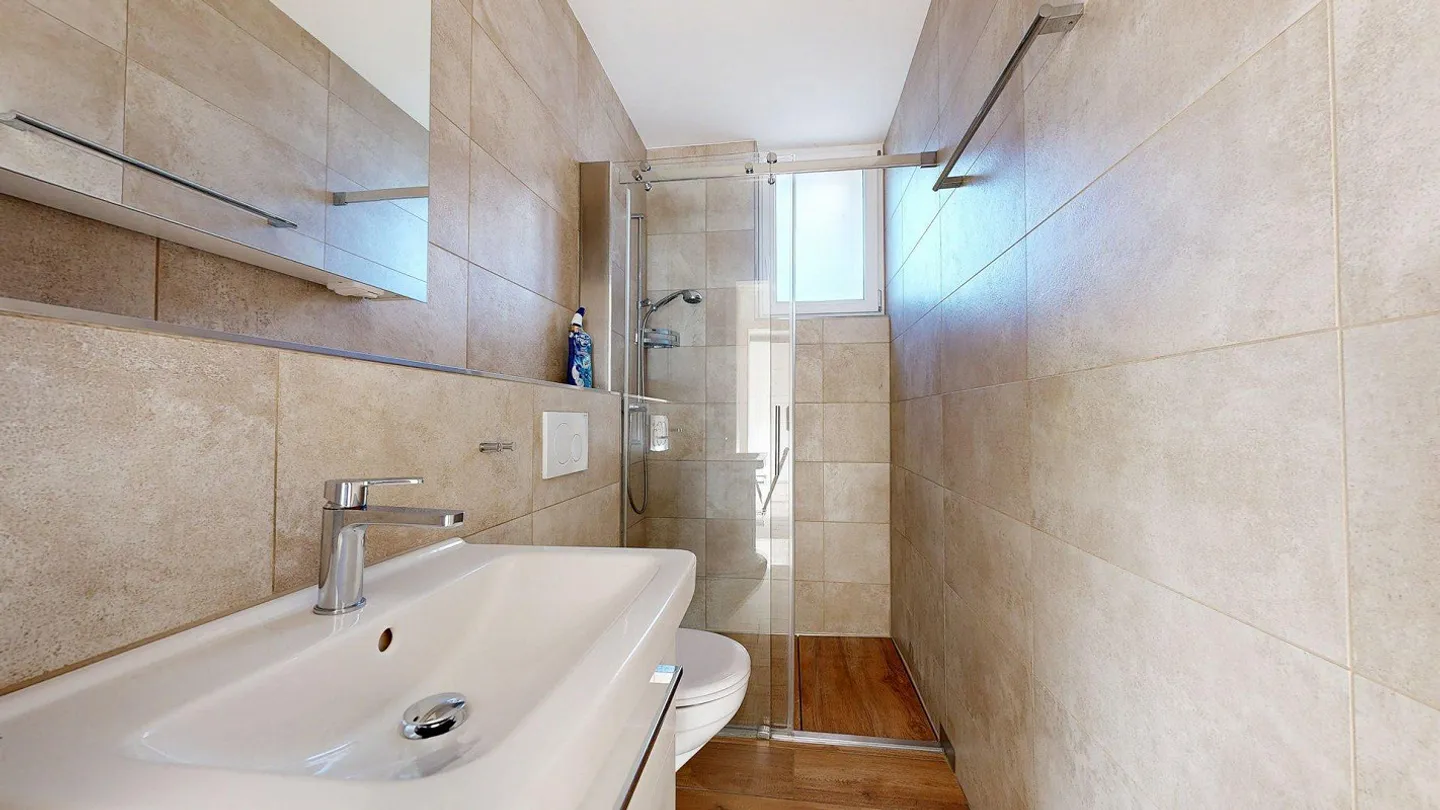 Moderno appartamento di 4,5 stanze con grande area esterna da godere - Foto 11 di 16