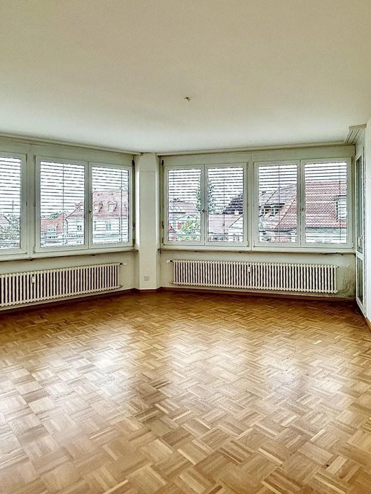 Wohnen in zentraler Lage - Foto 2 von 6