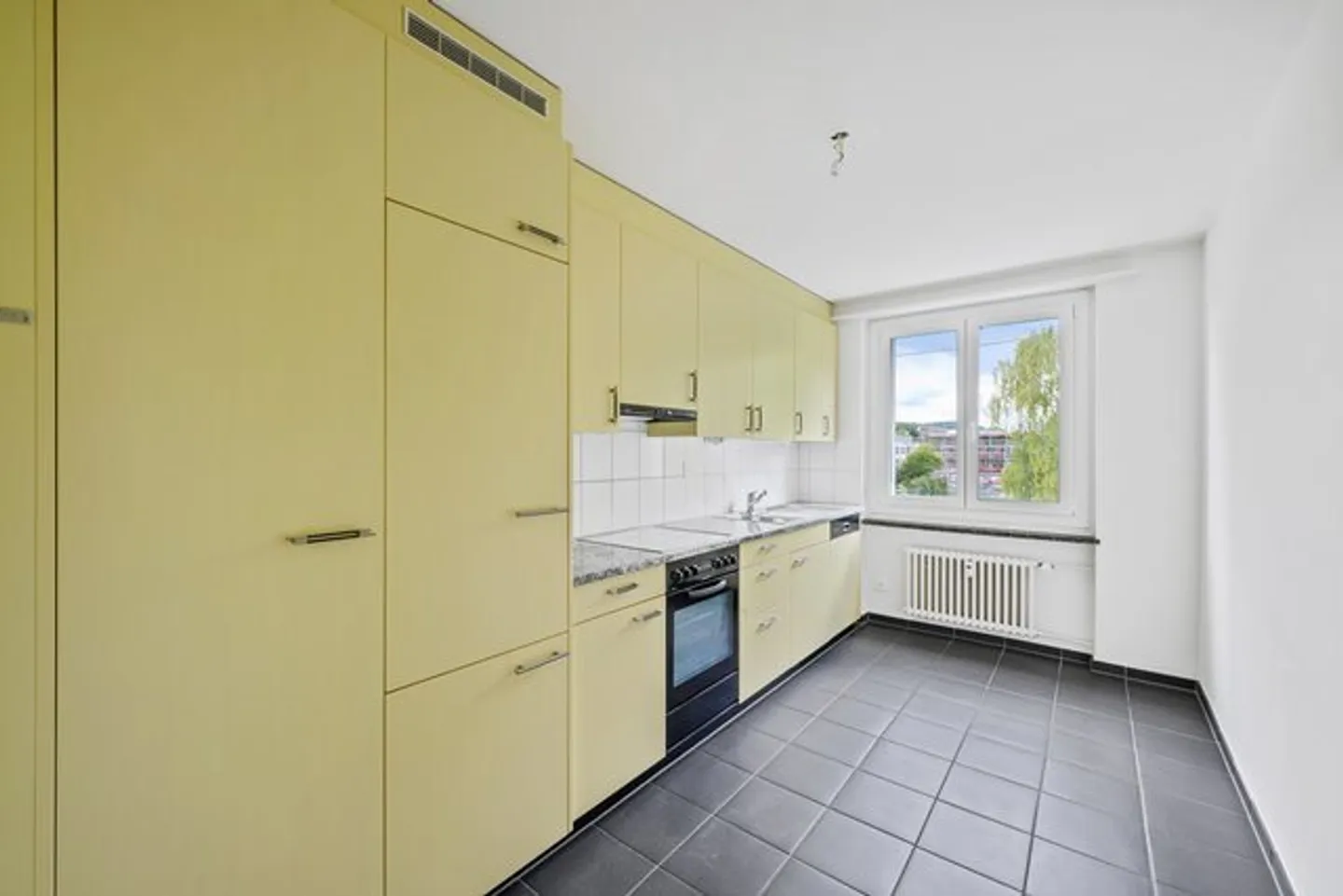 Appartamento luminoso e affascinante - Foto 3 di 5