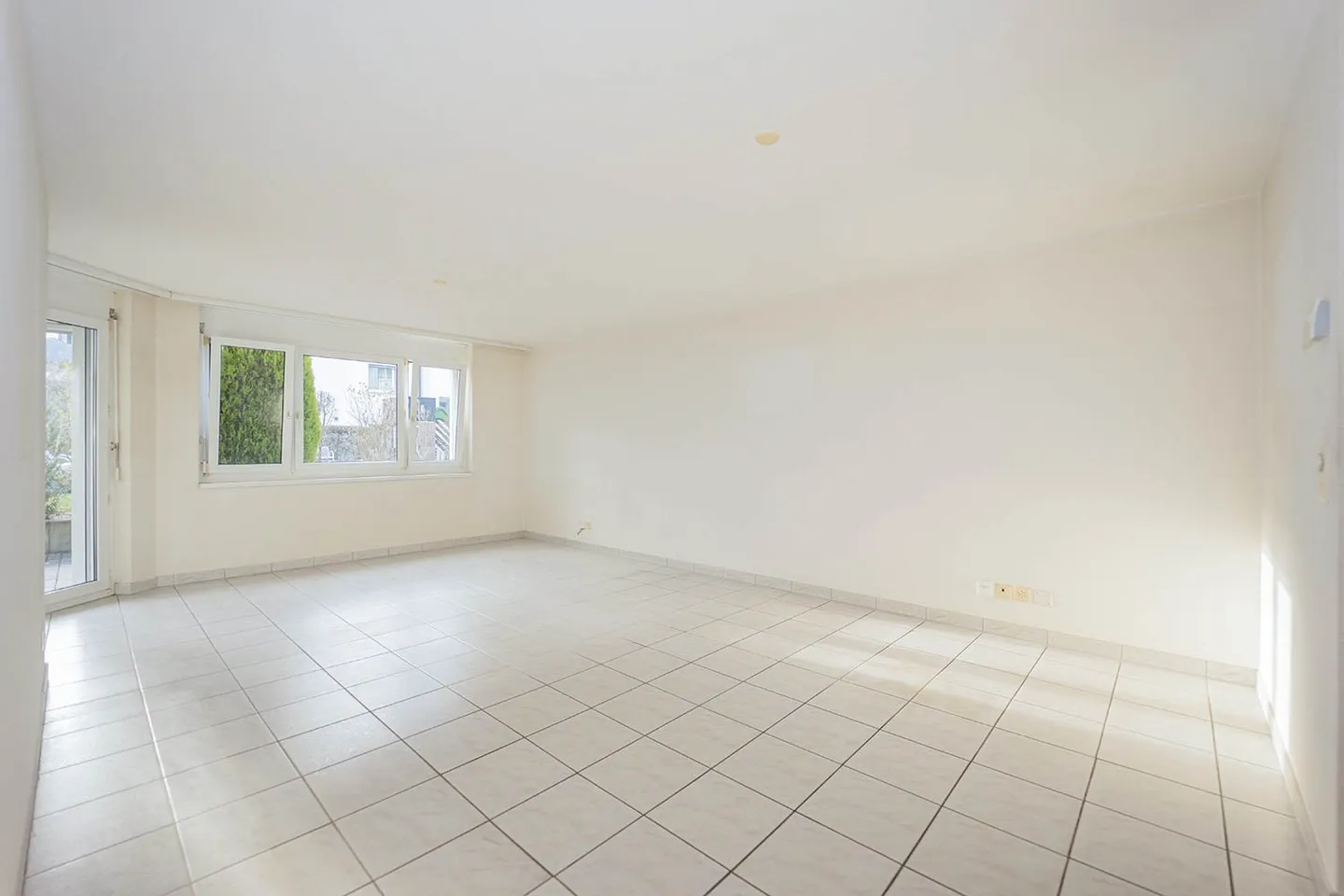 Appartement de jardin attrayant avec une infrastructure de premier ordre - Photo 5 sur 13