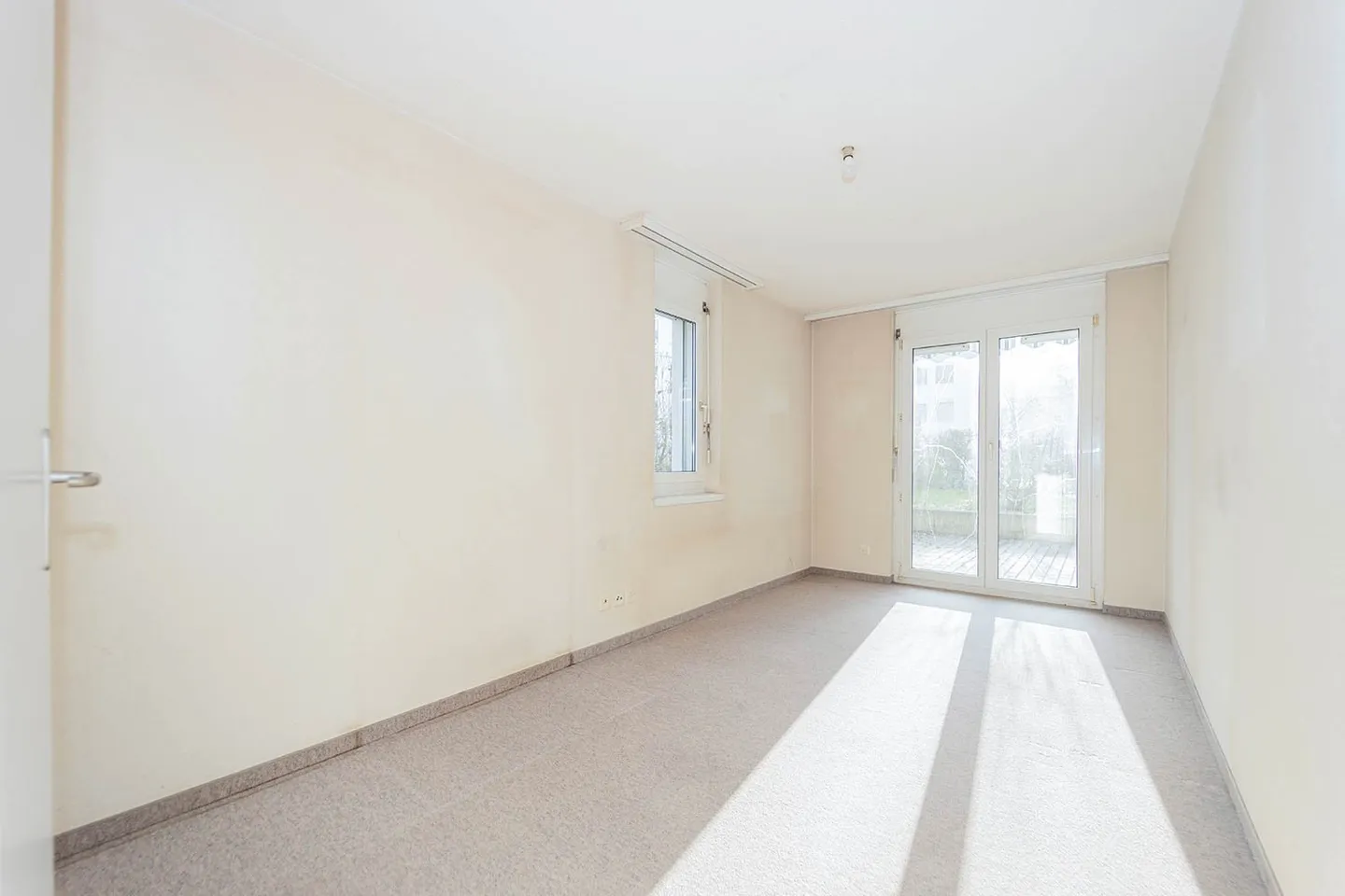 Appartement de jardin attrayant avec une infrastructure de premier ordre - Photo 10 sur 13