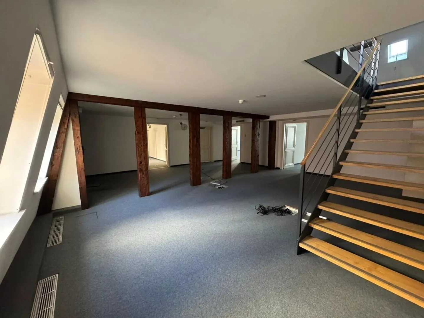 Büroflächen an der Rue du Rhône - Photo 2 sur 7