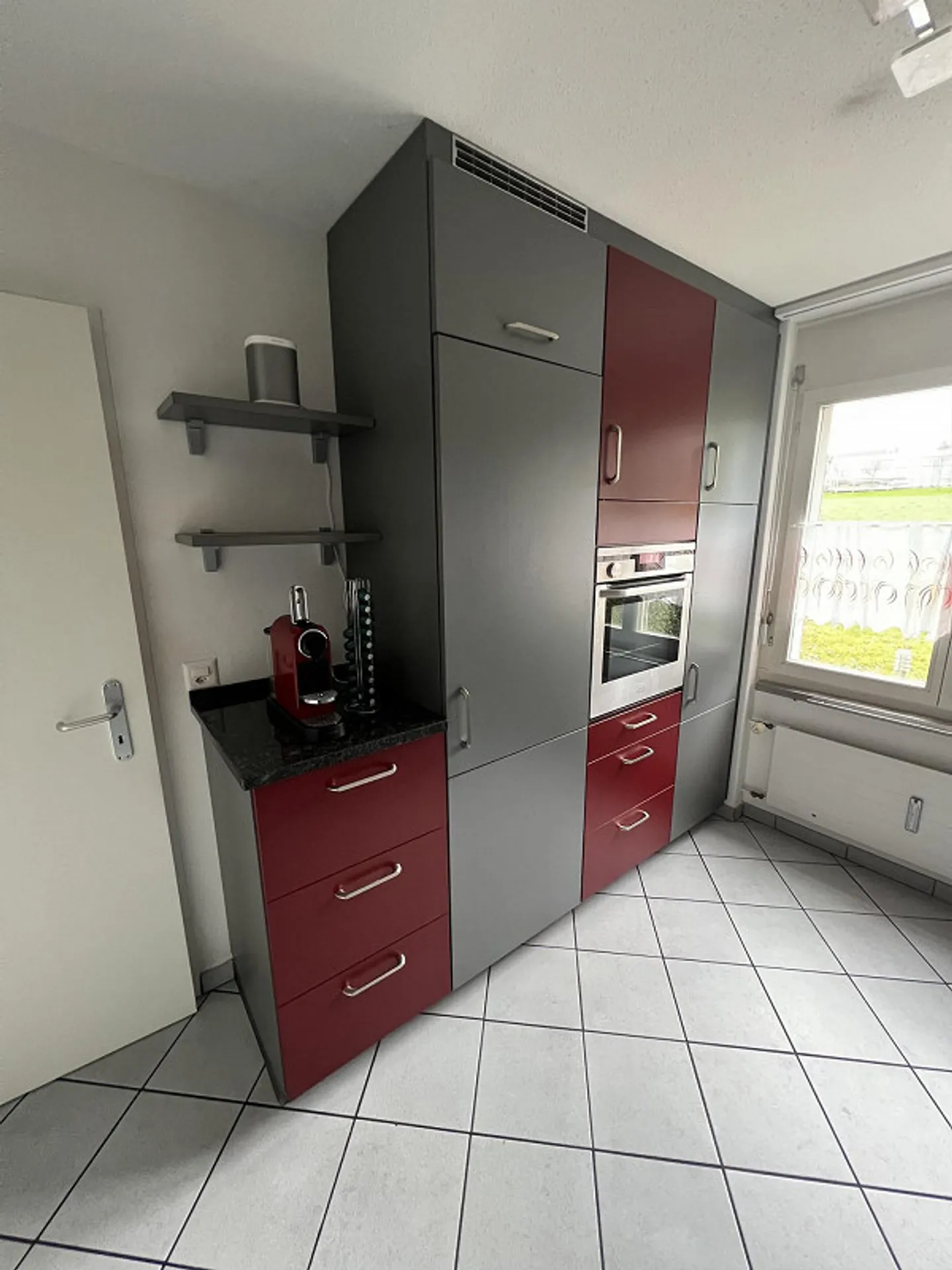 Appartamento di proprietà di 4,5 stanze, vivere in una posizione centrale e tranquilla - Foto 6 di 16