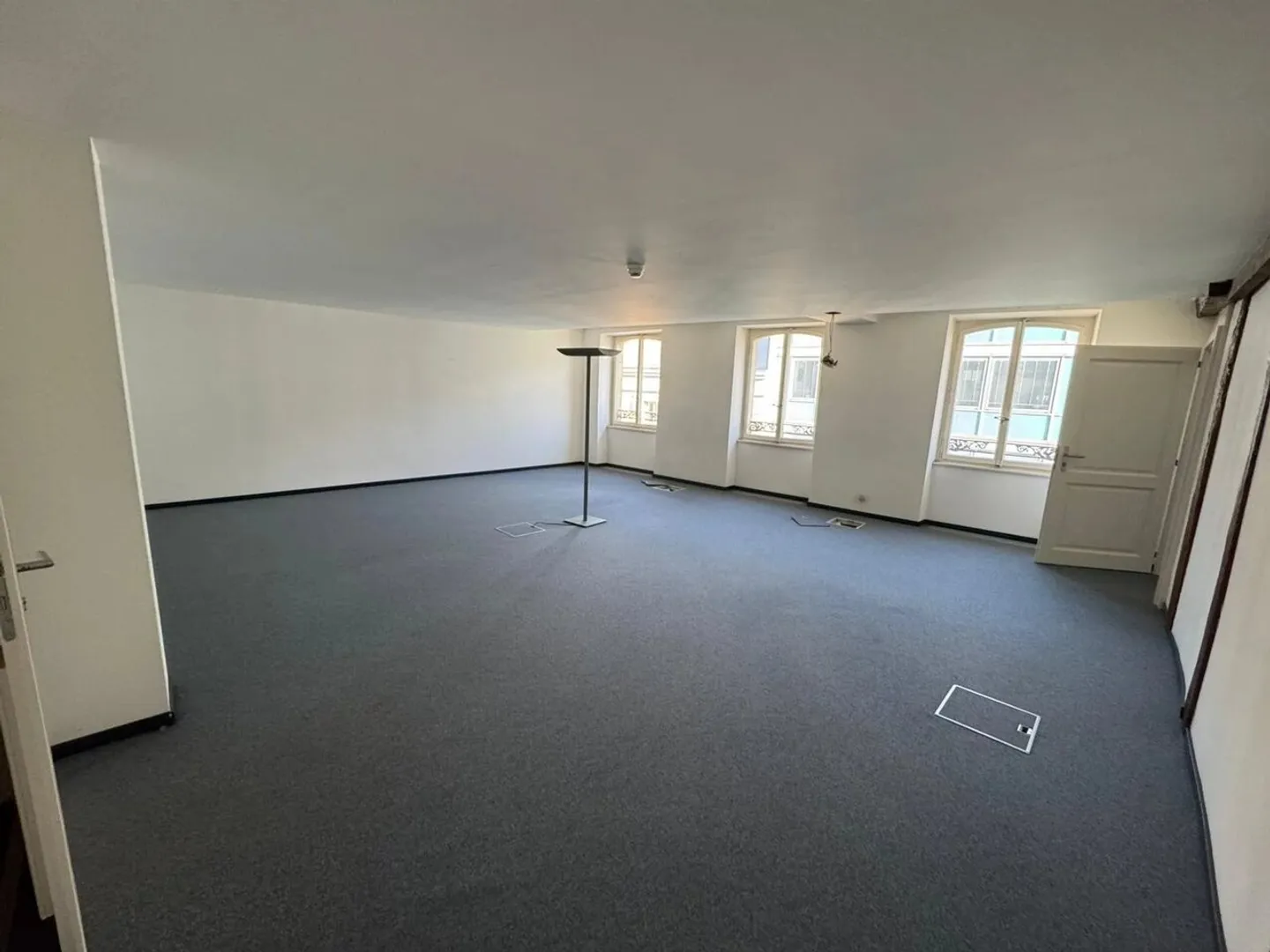 Büroflächen an der Rue du Rhône - Photo 5 sur 7