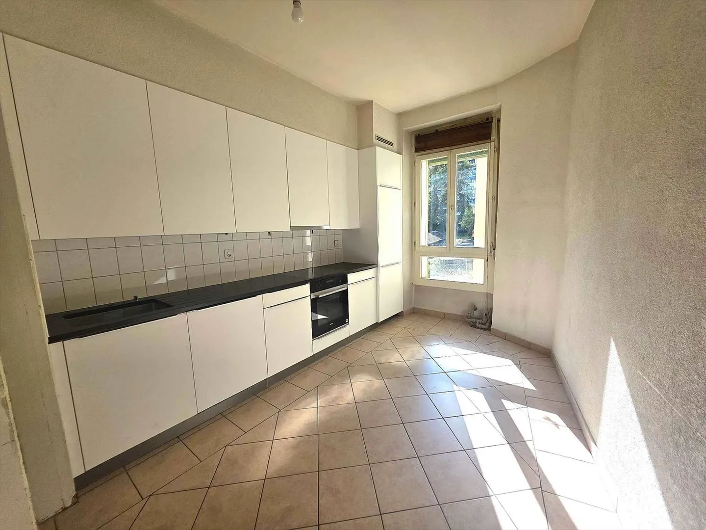 Appartamento in affitto - Foto 2 di 5