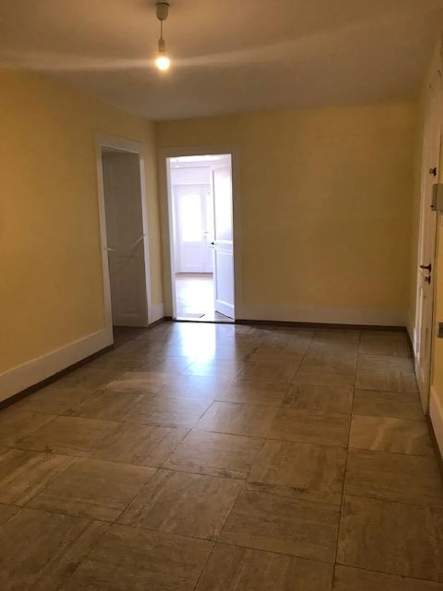 Appartement 3œ pièces 106 m² au 2ème étage - Photo 4 sur 9