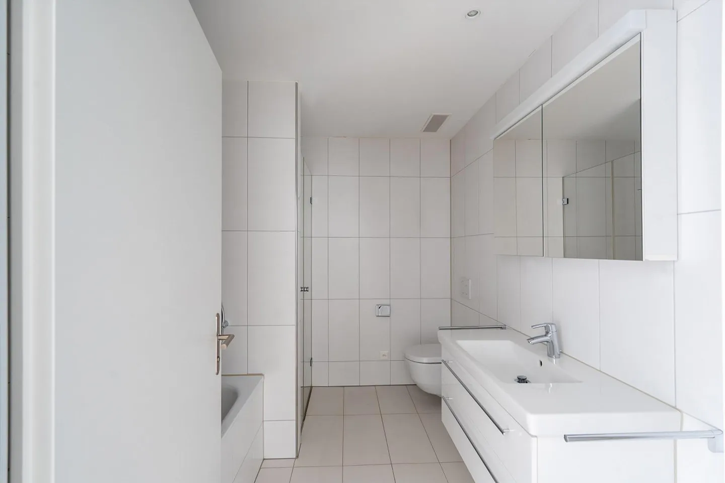 Ampio appartamento di 3,5 locali in una posizione ricercata - Foto 7 di 12