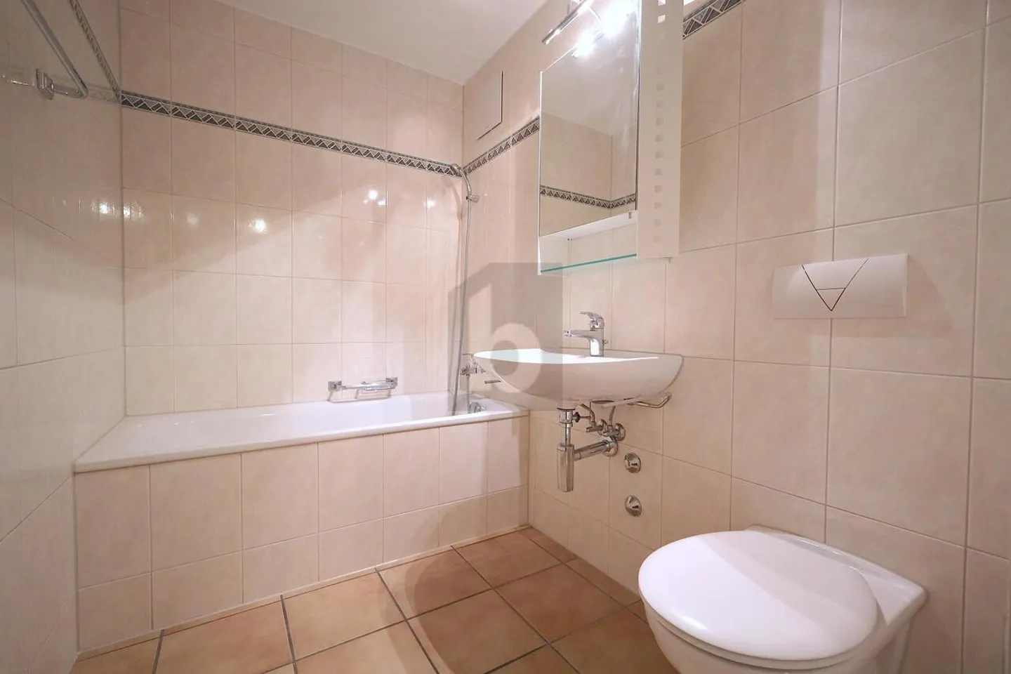 EMPLACEMENT CENTRAL ET FAMILIAL - Photo 5 sur 6