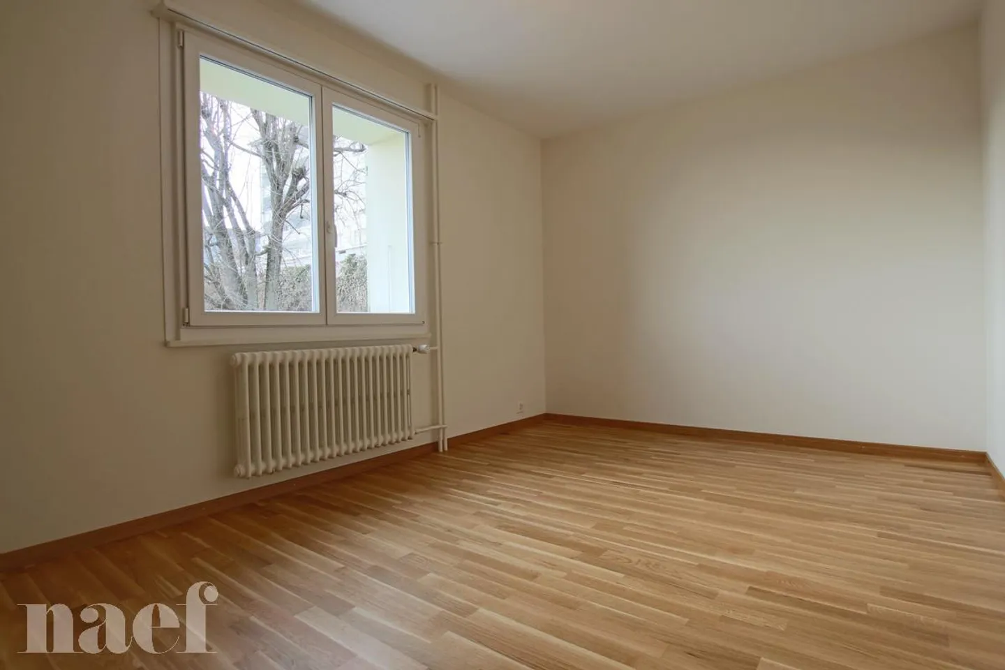Bel appartement de 3 pièces, près des magasins. - Photo 4 sur 8