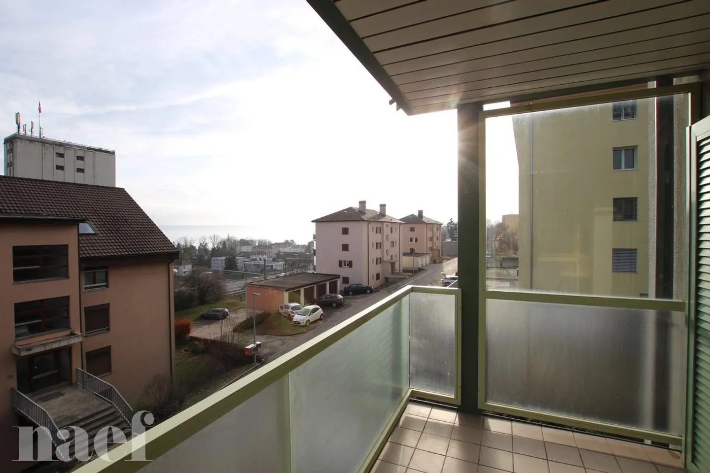 Bel appartement de 3 pièces, près des magasins. - Photo 7 sur 8