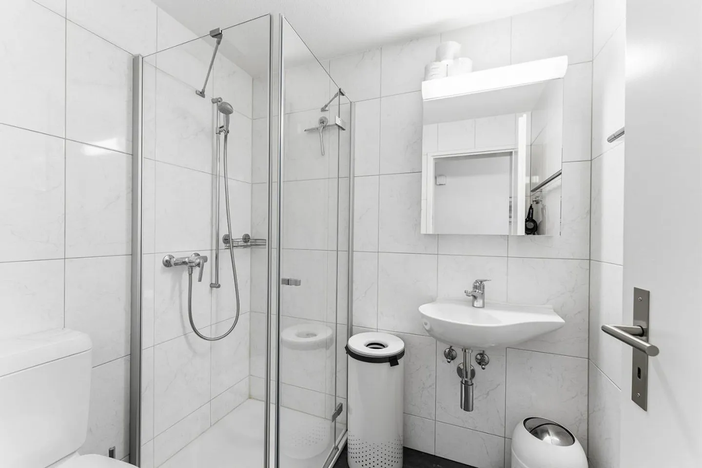 5.5 CHAMBRES REFH MAISON D'ANGLE EN DROIT DE CONSTRUCTION AVEC APPARTEMENT D'INVITÉ À TRÈS SCH - Photo 21 sur 25