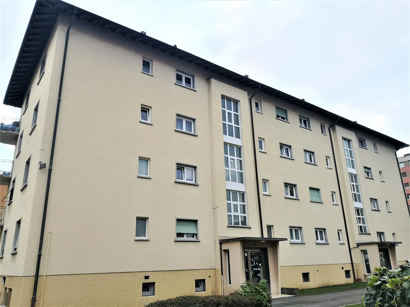 Parcheggio esterno in affitto - Foto 2 di 2