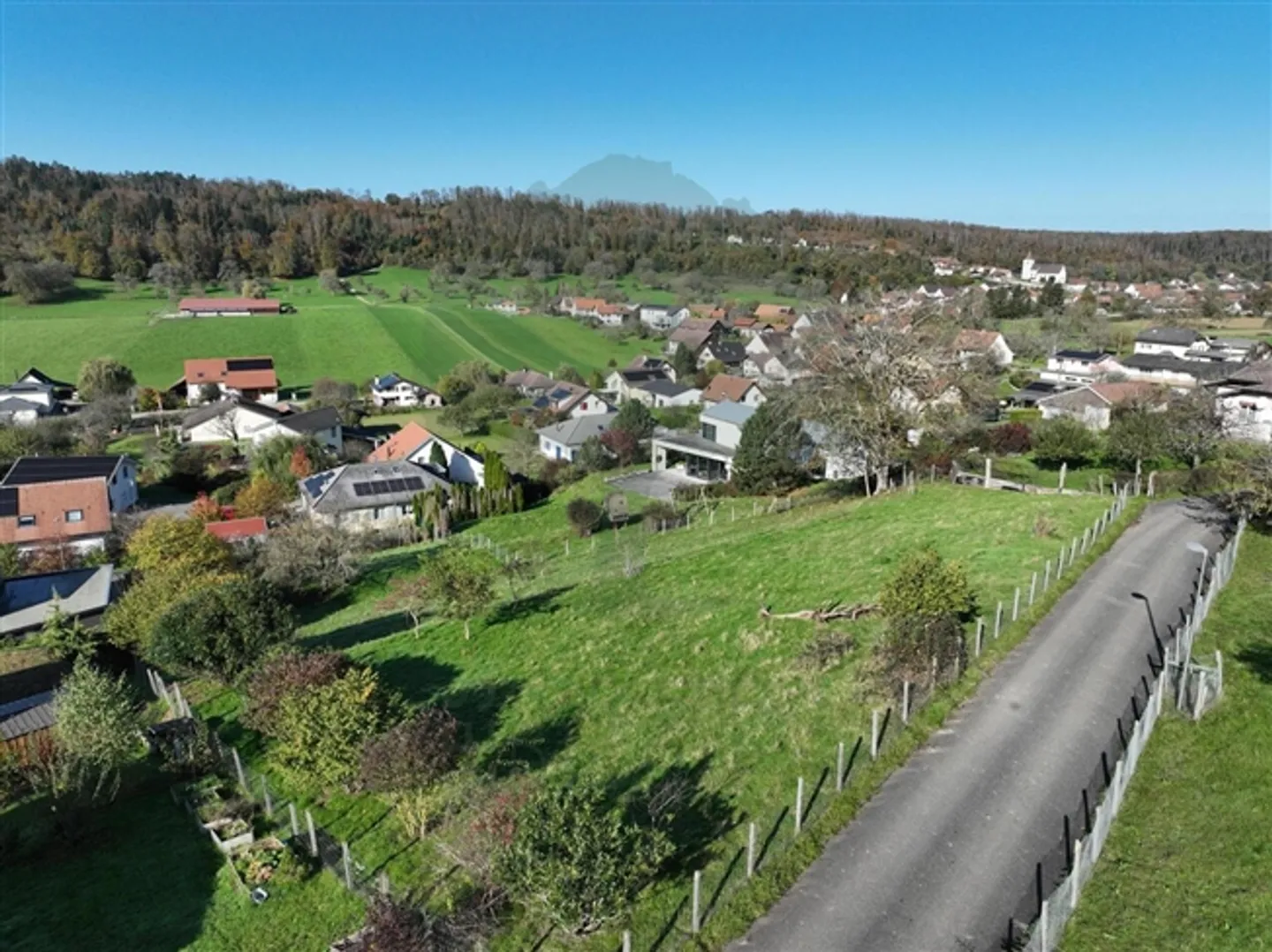 Baugrundstücke in Coeuve - Foto 2 von 4