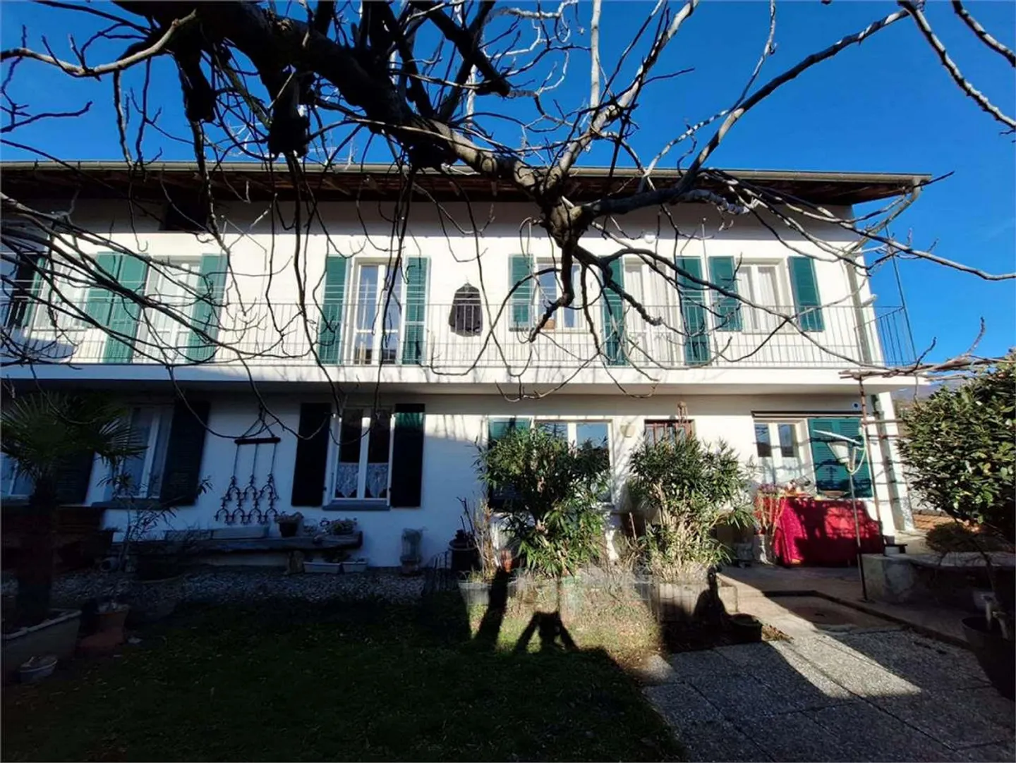 Historic and Sunny Charm: Your Oasis of Peace in Coldrerio - Photo 3 of 13