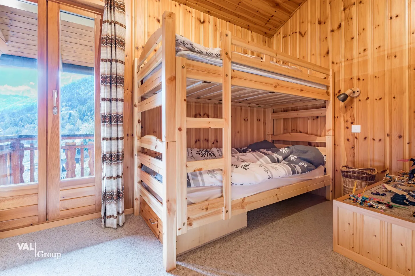 Charming chalet in the Val d'Hérens - Photo 13 of 21