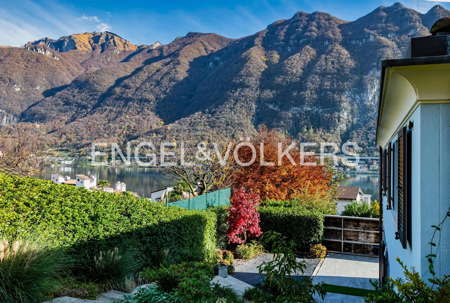 Modernes Minergie-Haus mit Seeblick - Foto 3 von 13