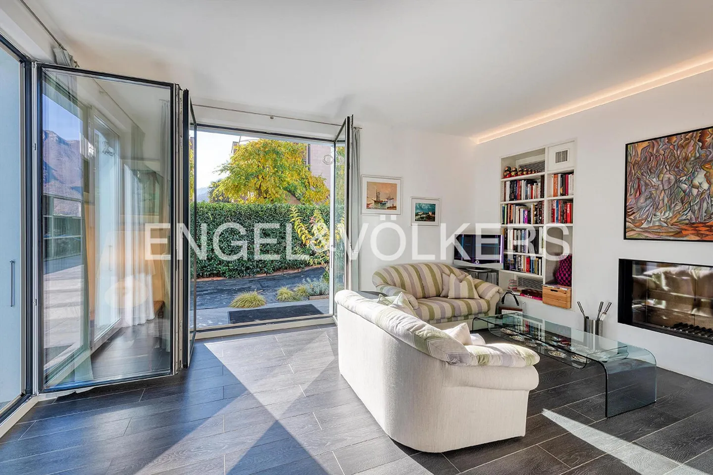 Modernes Minergie-Haus mit Seeblick - Foto 4 von 13