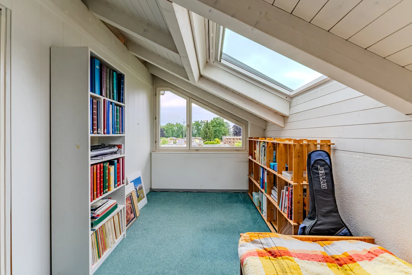 Spacious Family Home to Fall in Love With in a Central Location - Photo 14 of 19
