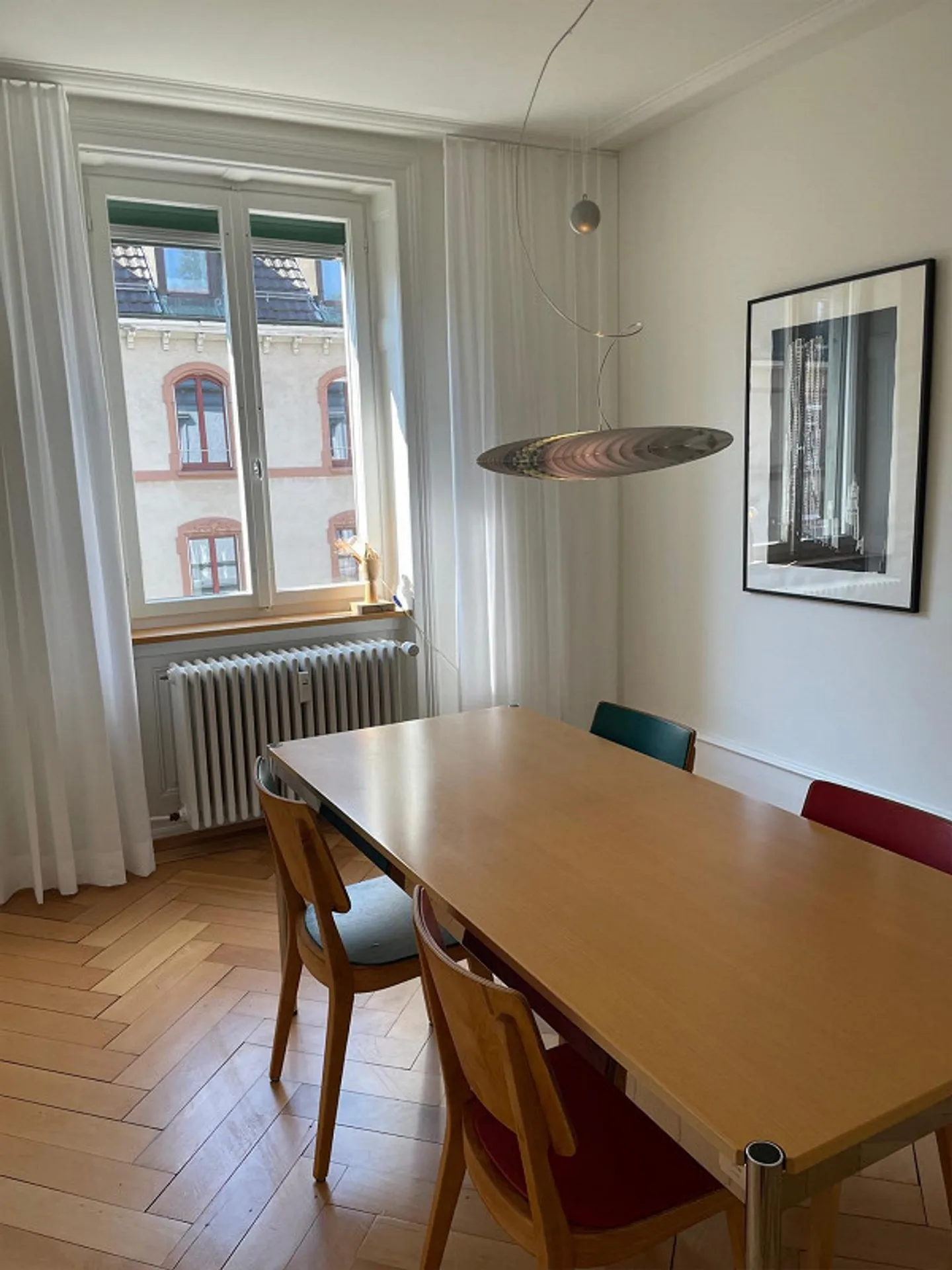 Appartement rénové de style classique design dans un immeuble ancien - Photo 14 sur 17